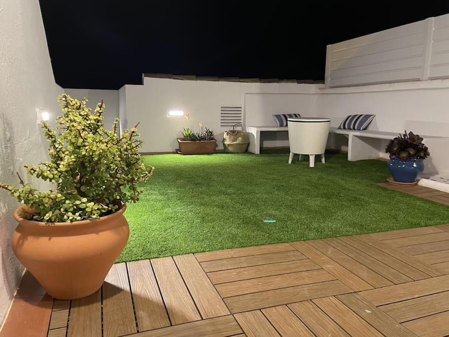 Villa Casa Lola Conil, Azotea Al Mar Y Parking Solo Familias O Parejas Conil De La Frontera Exterior foto