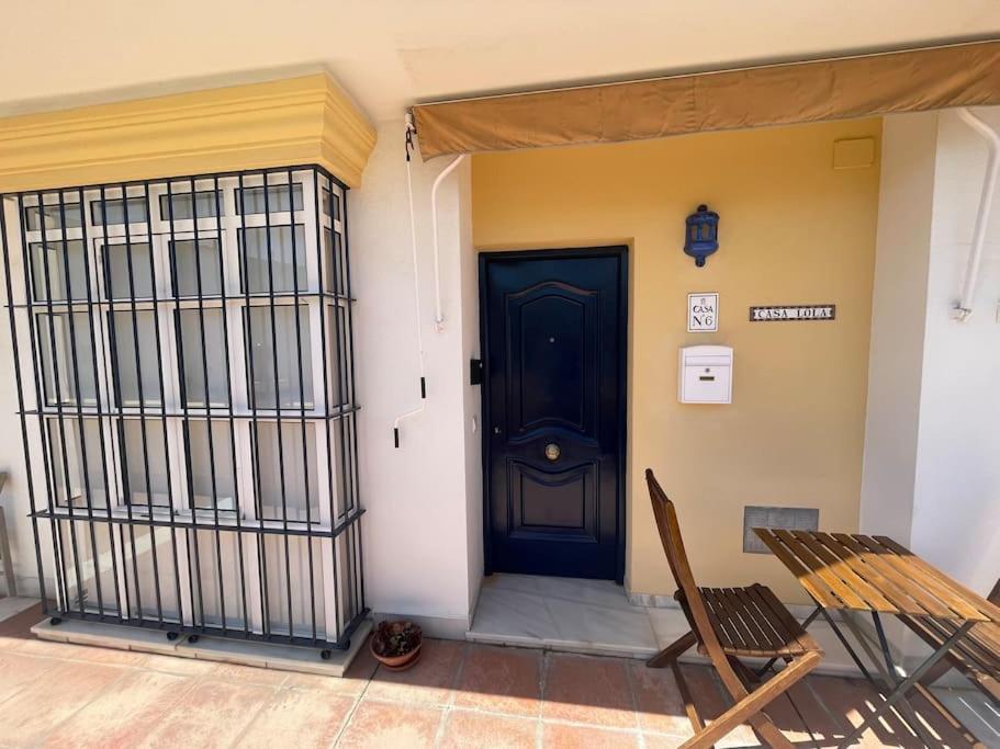 Villa Casa Lola Conil, Azotea Al Mar Y Parking Solo Familias O Parejas Conil De La Frontera Exterior foto